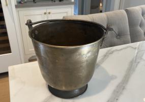 Antique bronze pot holder